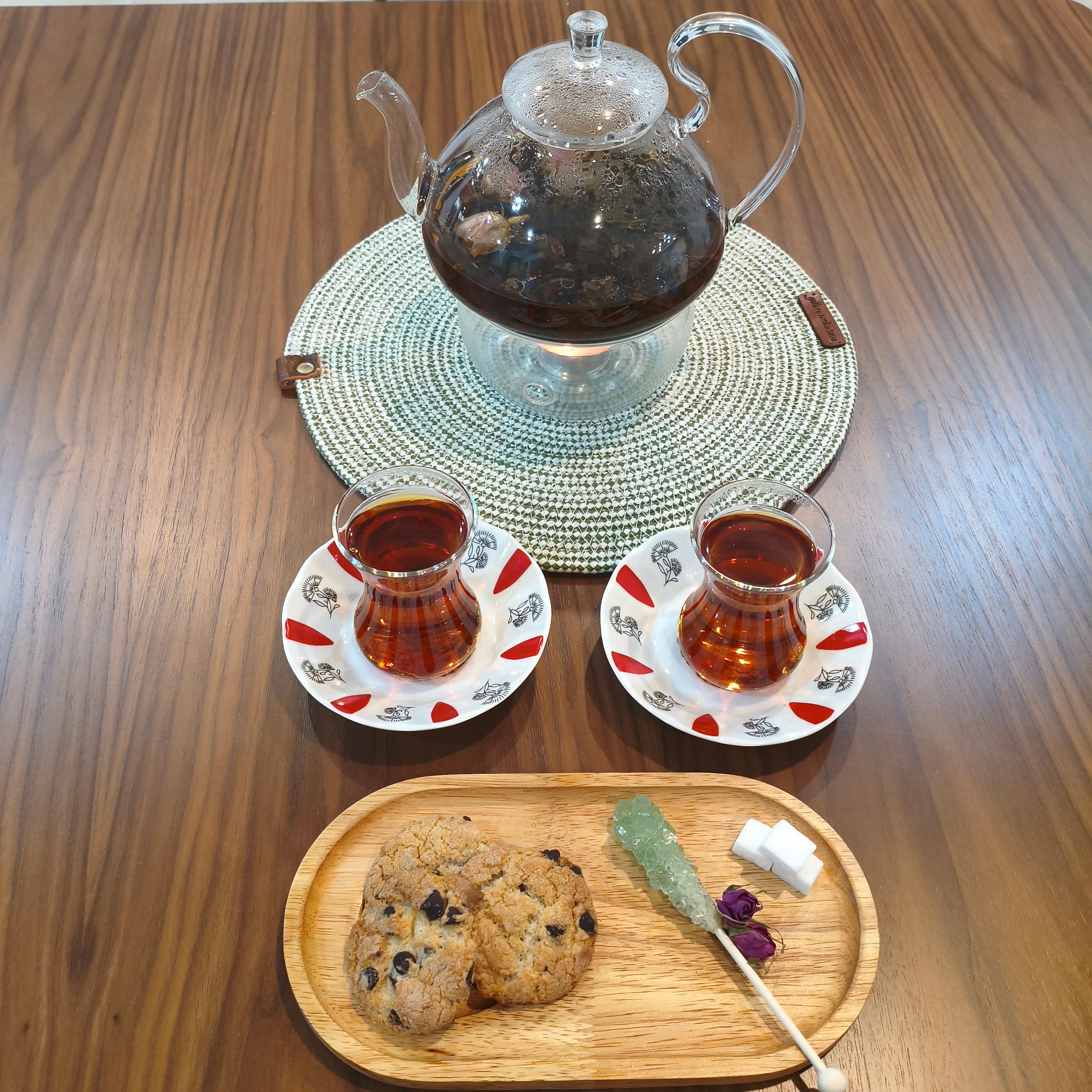 چای گیلان قلم ناب